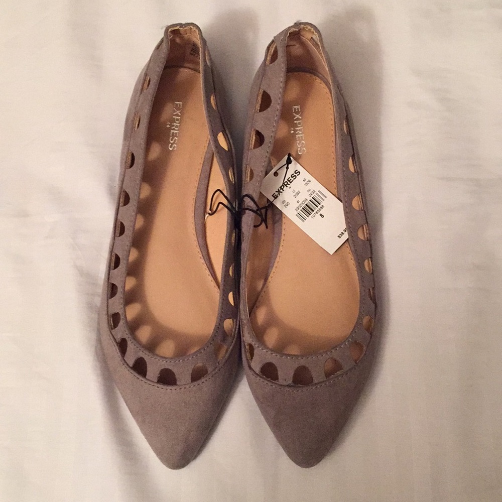 Cute Express flats NWT ❤️